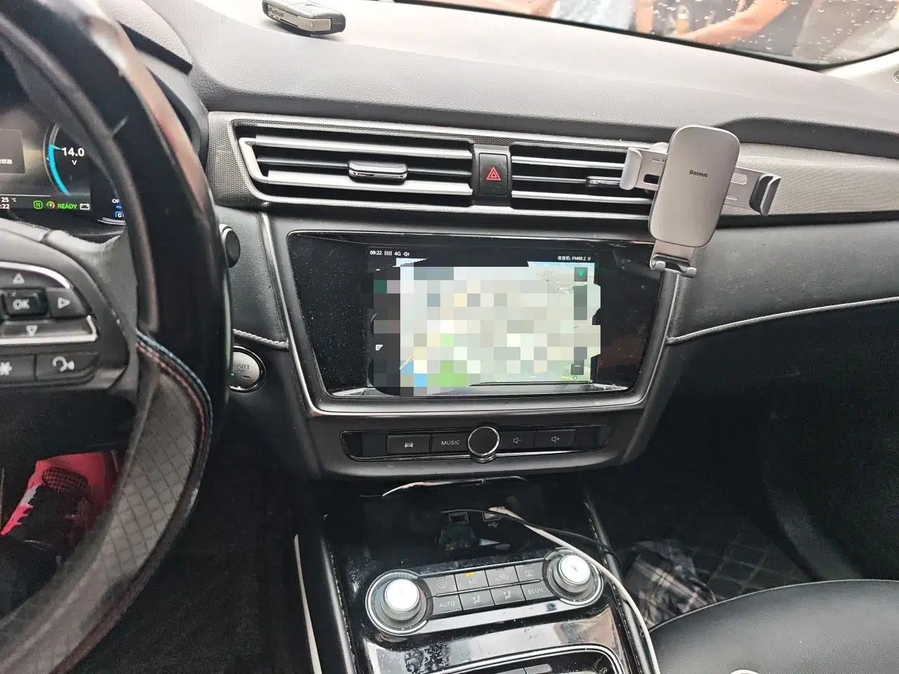 Roewe Ei5 2018 Internet Luxury Edition — миниатюра 13
