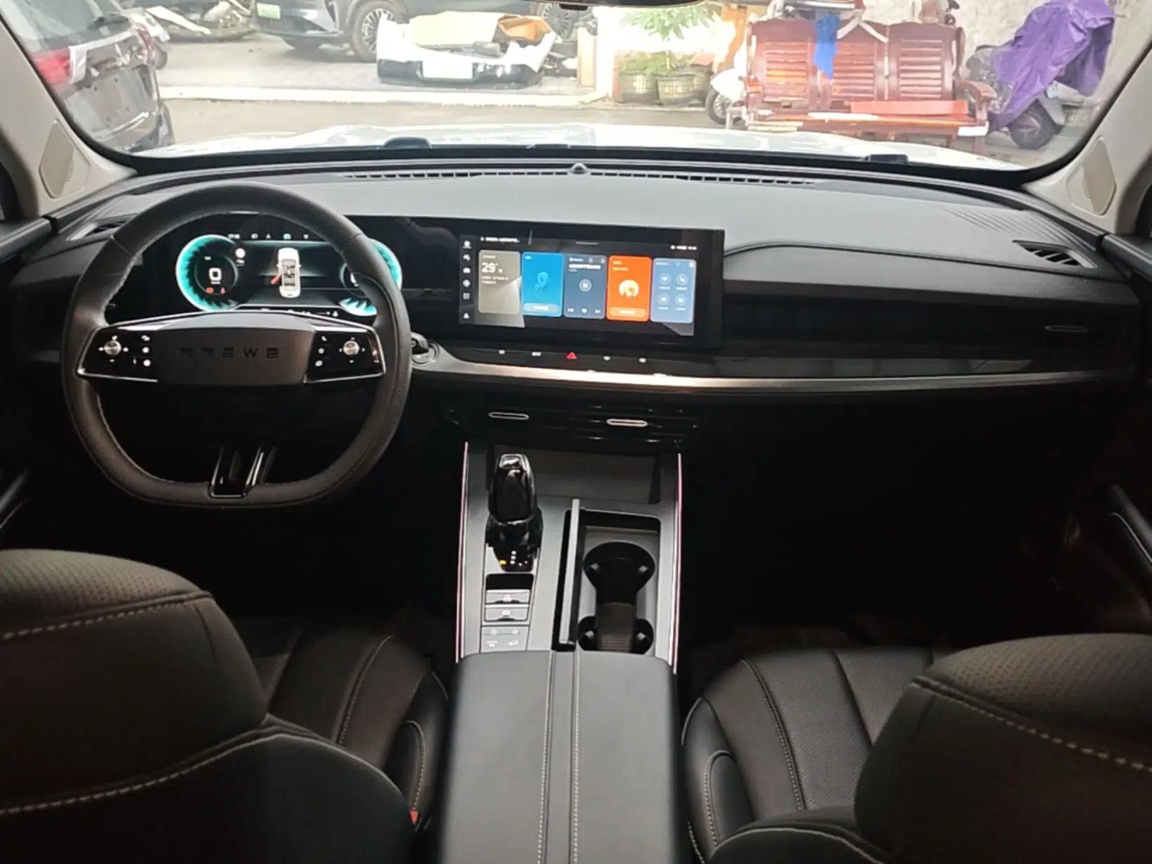 Roewe RX5 MAX 2022 1.5T Automatic Zhiwei Prestige Edition — миниатюра 12