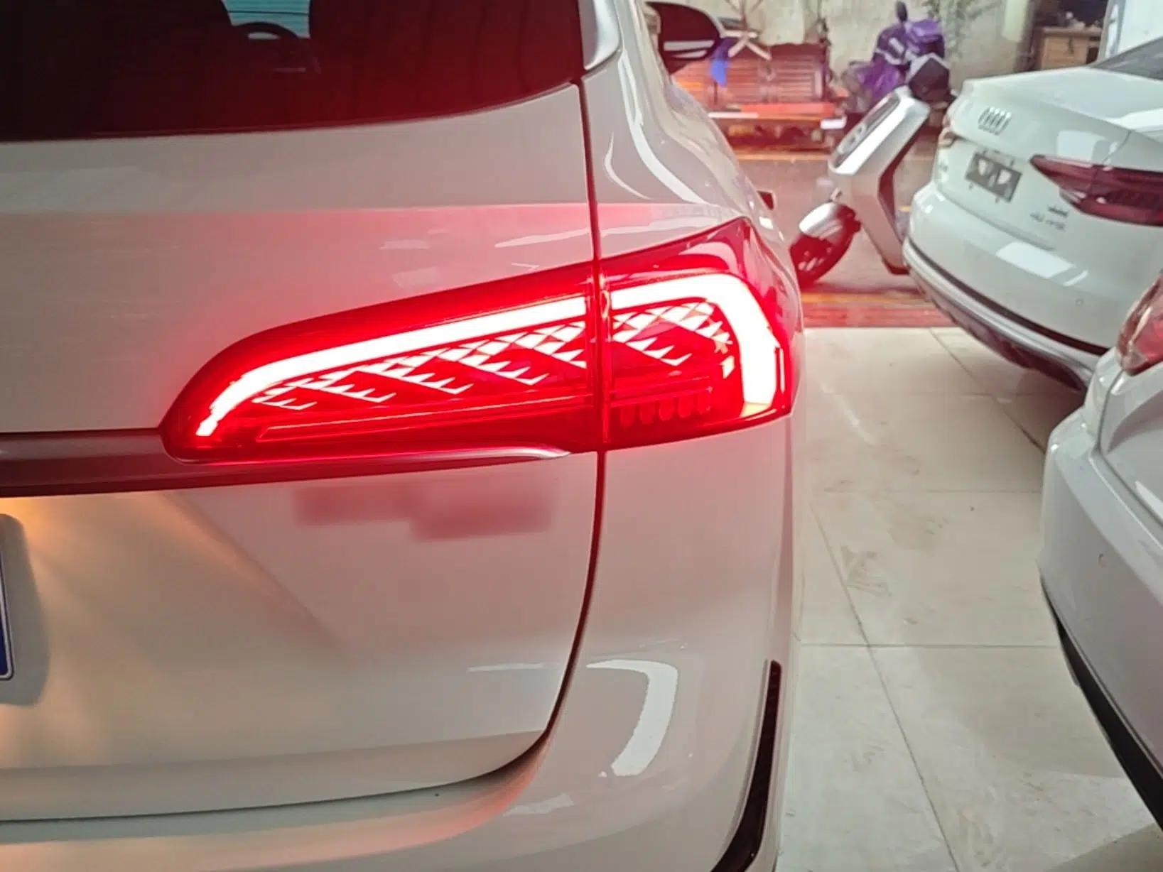 Roewe RX5 MAX 2022 1.5T Automatic Zhiwei Prestige Edition — миниатюра 9