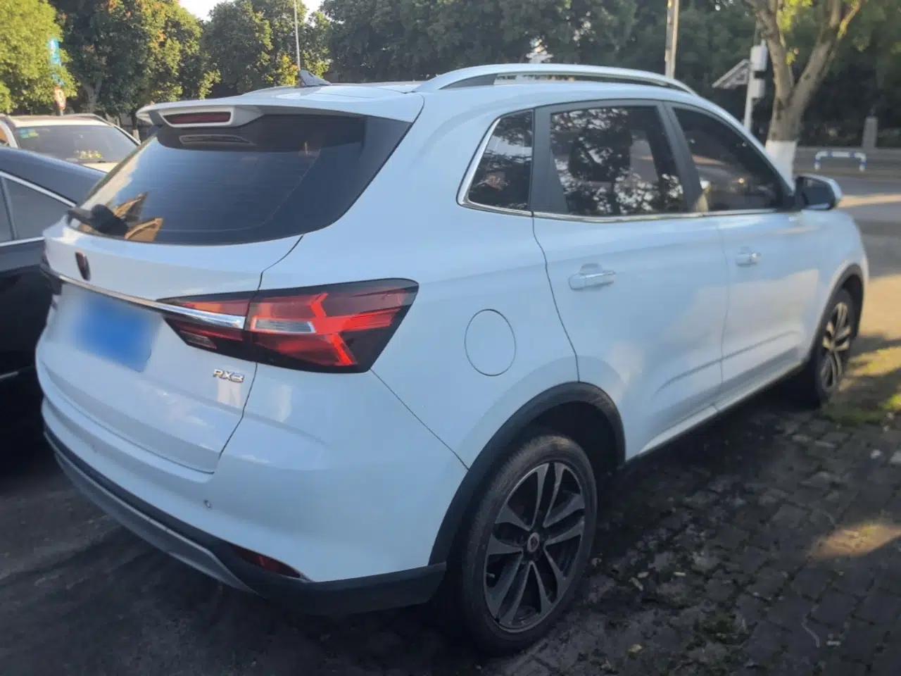 Roewe RX3 2018 1.6L CVT Flagship Edition — миниатюра 6