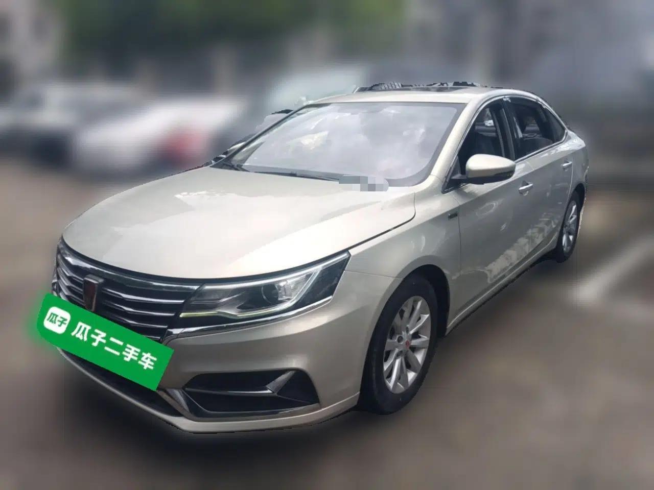 Roewe i6 New Energy 2017 45T Hybrid Connect & Smart Enjoyment Edition — миниатюра 1