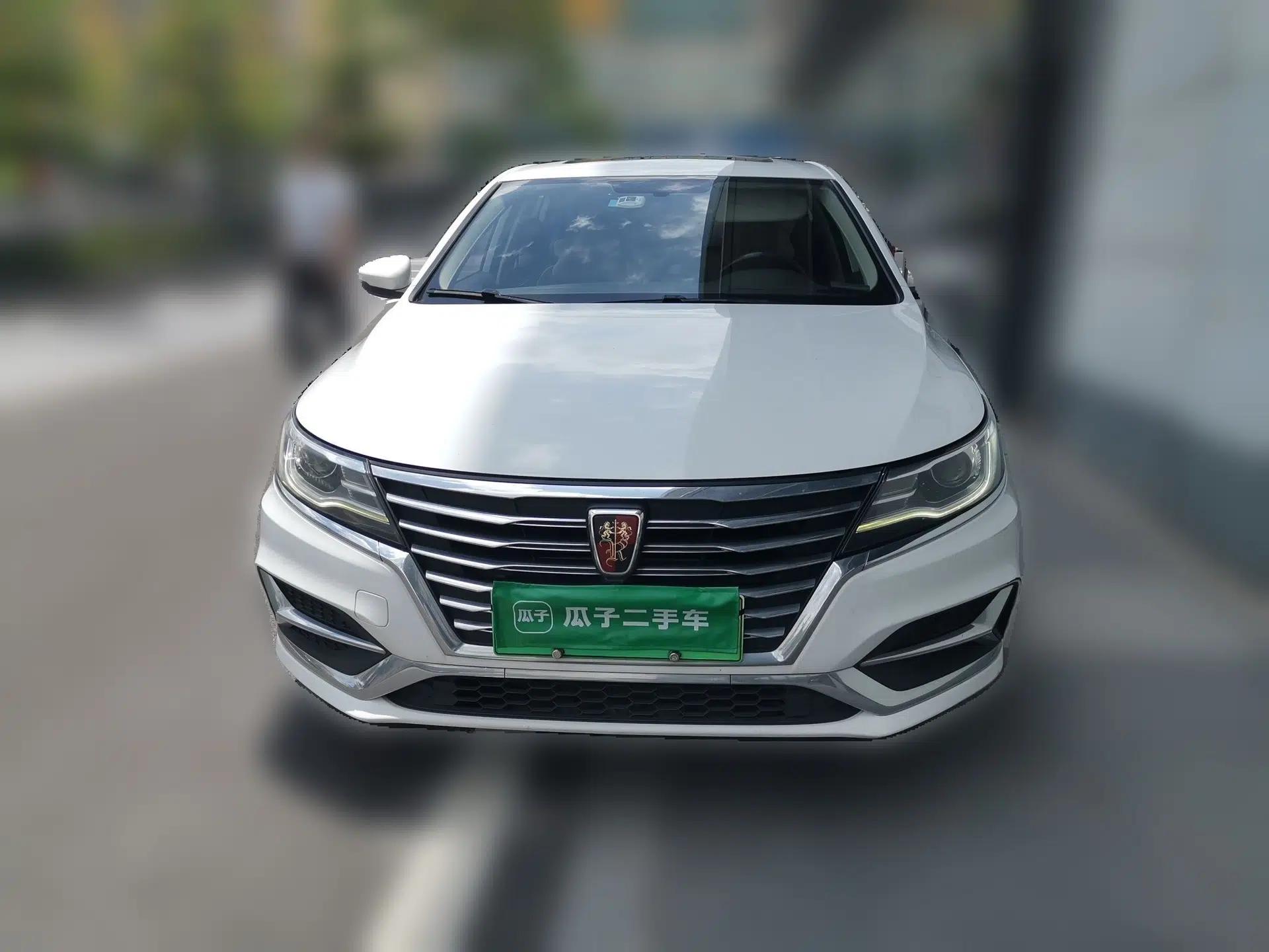Roewe i6 New Energy 2017 45T Hybrid Connect & Smart Enjoyment Edition — миниатюра 2