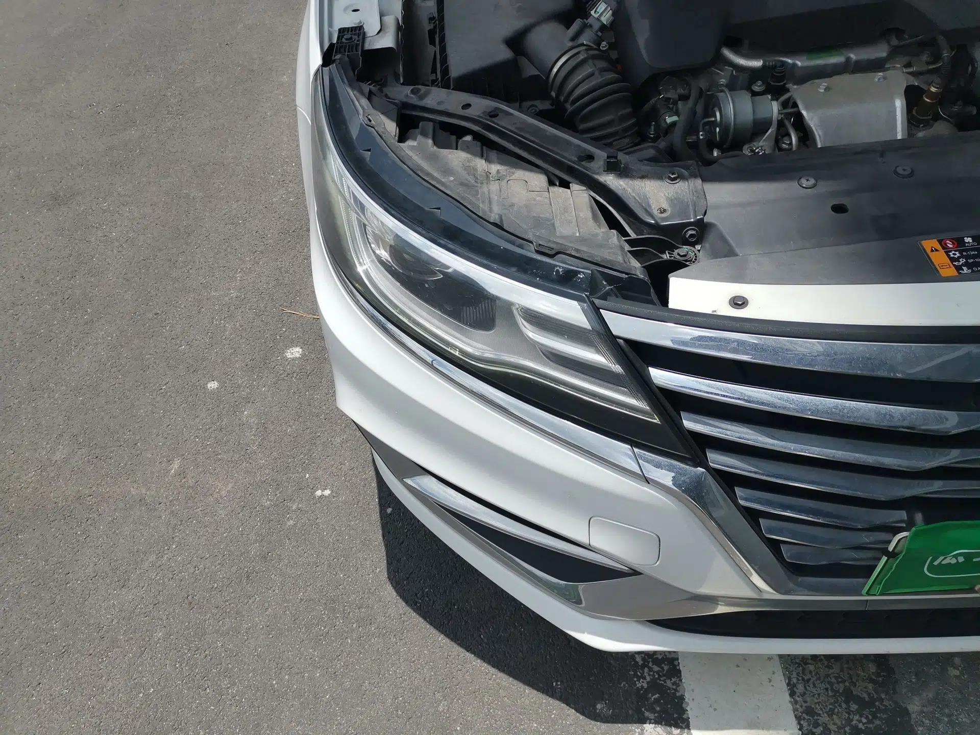 Roewe i6 New Energy 2017 45T Hybrid Connect & Smart Enjoyment Edition — миниатюра 7