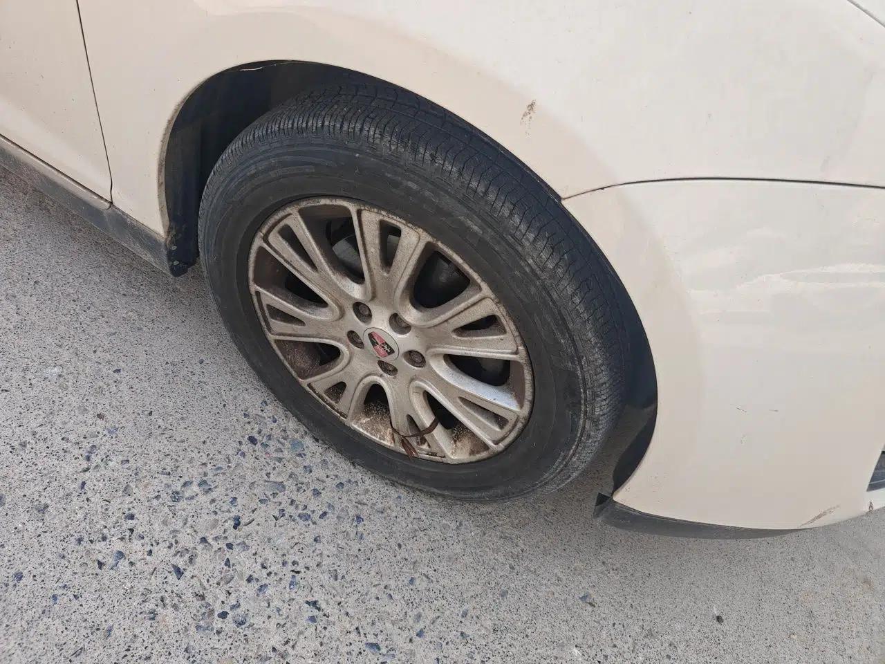 Roewe 550 2013 Classic Edition 550 1.8L Automatic Luxury Model — миниатюра 8