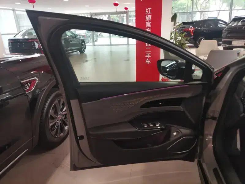 Hongqi EH7 2024 760 Pro+ 4WD Glory Edition — миниатюра 10