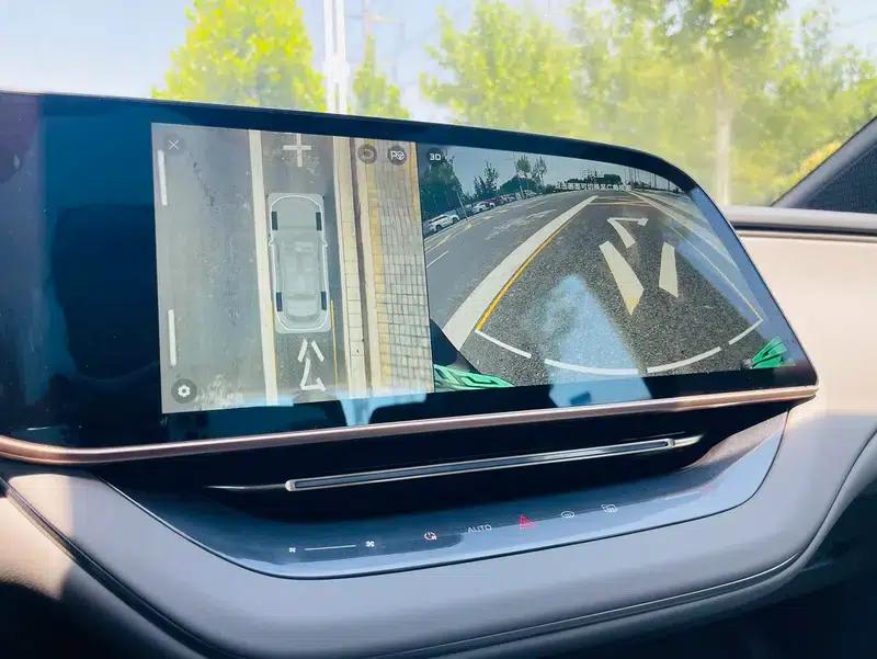 Hongqi EH7 2025 640 AWD Smart Selection Edition — миниатюра 19