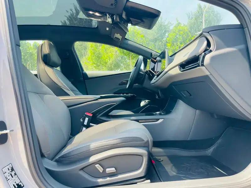 Hongqi EH7 2025 640 AWD Smart Selection Edition — миниатюра 31