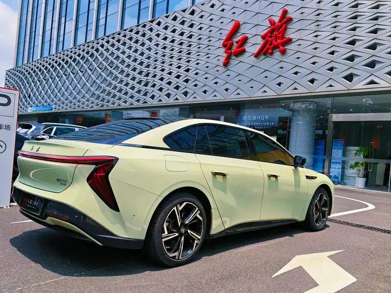 Hongqi EH7 2024 760 Pro+ AWD Edition — миниатюра 6