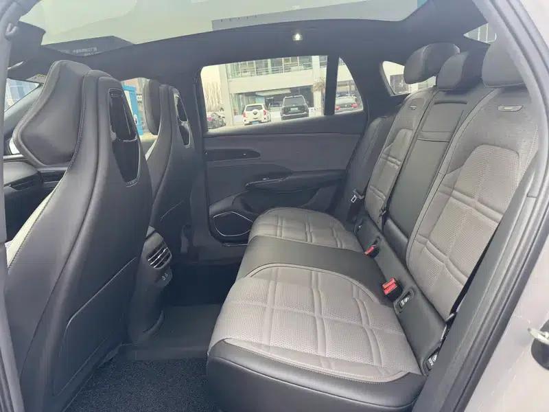 Hongqi EH7 2024 820 Pro — миниатюра 13