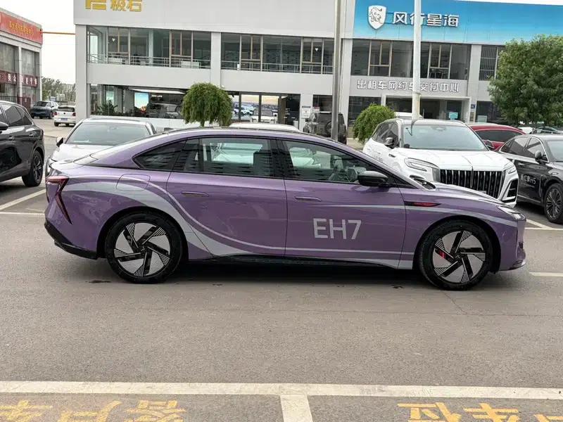 Hongqi EH7 2025 640 AWD Smart Selection Edition — миниатюра 7