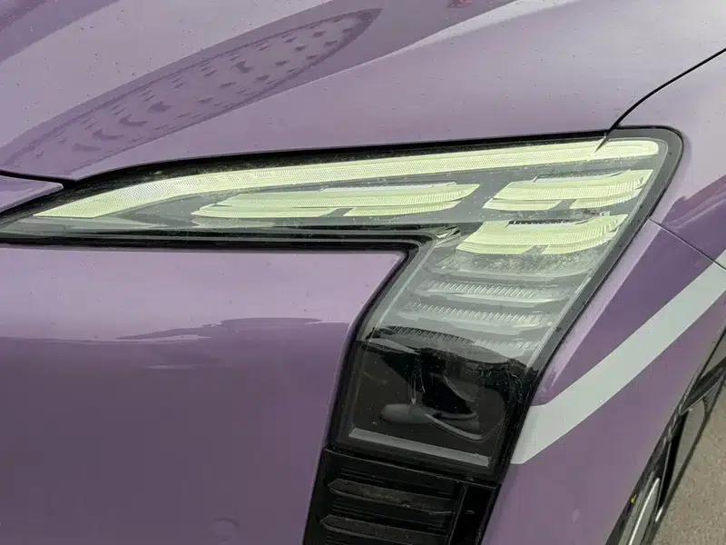 Hongqi EH7 2025 640 AWD Smart Selection Edition — миниатюра 8