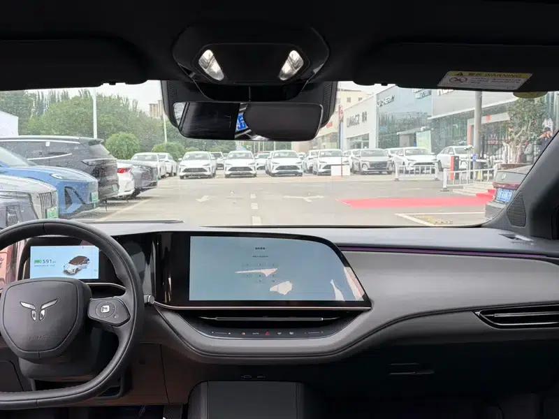 Hongqi EH7 2025 640 AWD Smart Selection Edition — миниатюра 9