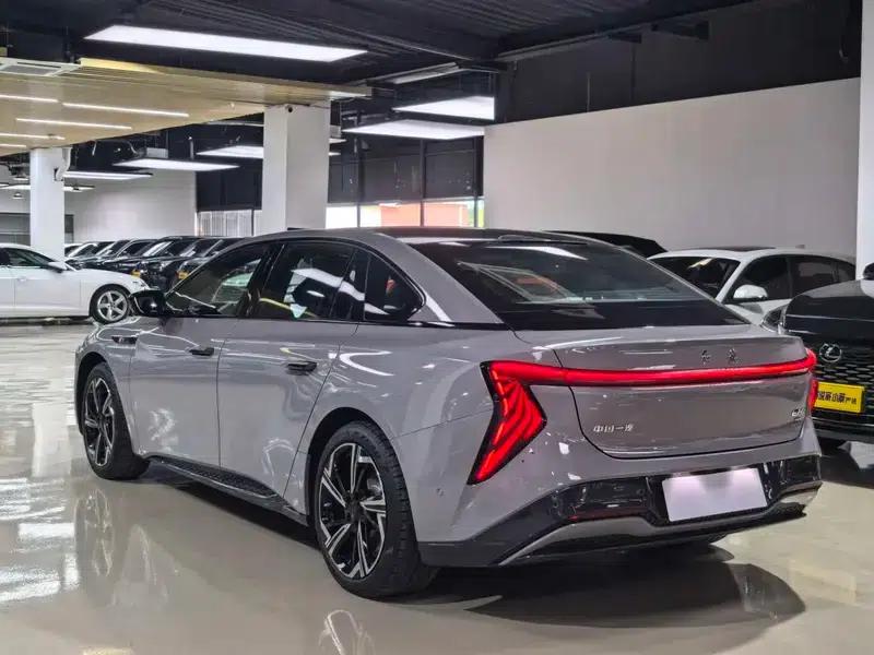 Hongqi EH7 2024 760 Pro+ AWD Edition — миниатюра 4