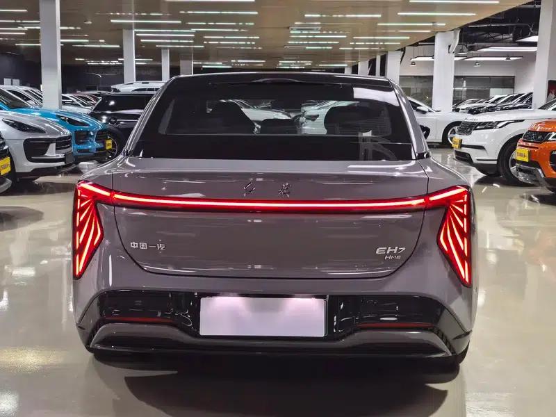 Hongqi EH7 2024 760 Pro+ AWD Edition — миниатюра 5