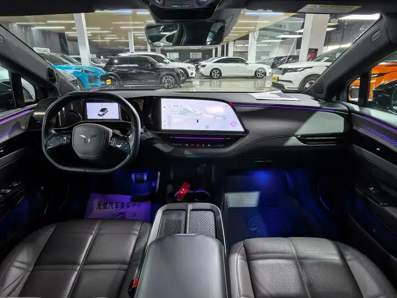 Hongqi EH7 2024 760 Pro+ AWD Edition — миниатюра 10