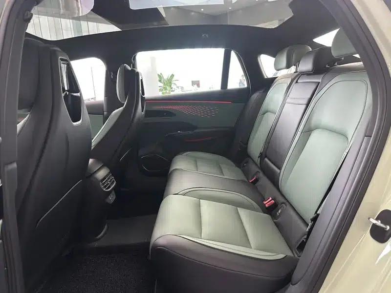 Hongqi EH7 2025 Model 690 Smart Selection Edition — миниатюра 12