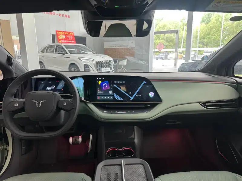 Hongqi EH7 2025 Model 690 Smart Selection Edition — миниатюра 9