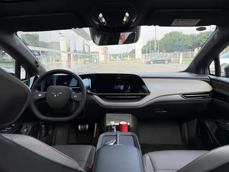 Hongqi EH7 2025 640 AWD Smart Selection Edition — миниатюра 11