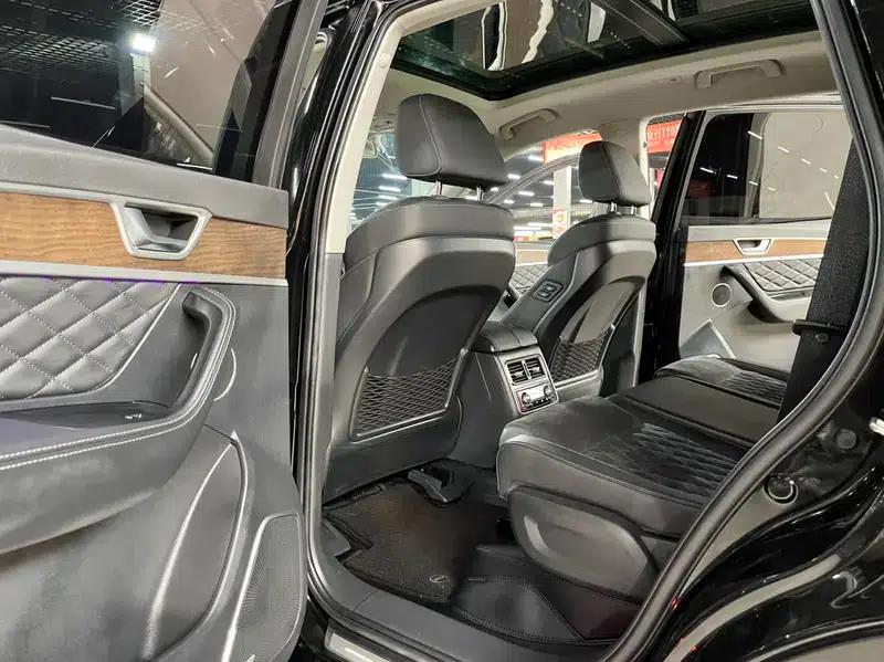 Hongqi HS7 2022 2.0T DCT 2WD Intelligent Flagship Edition — миниатюра 11