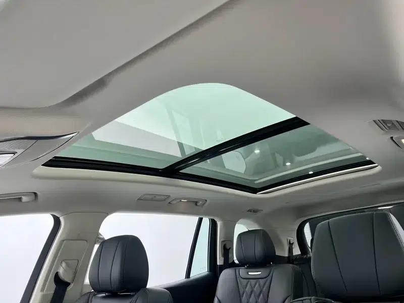 Hongqi HS7 PHEV 2024 2.0T AWD Flagship Edition 6-seater — миниатюра 25