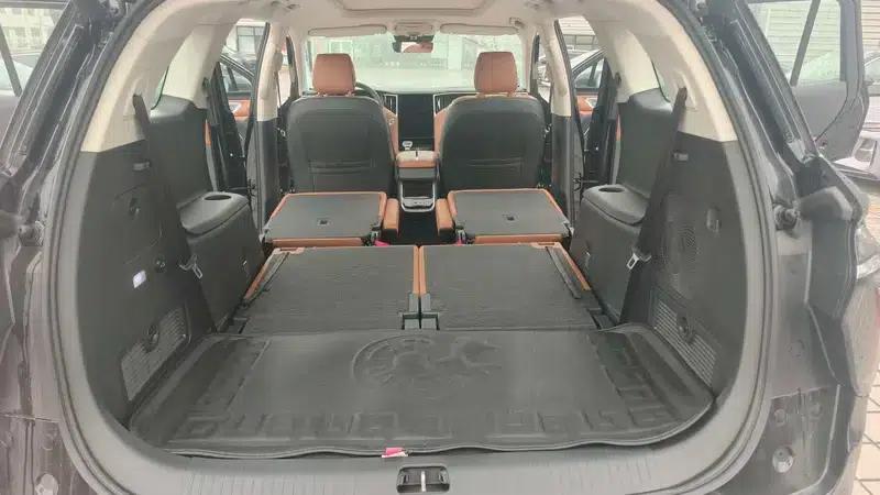 Hongqi HS7 PHEV 2025 2.0T 2 Millionth Unit Commemorative Edition 6-Seater — миниатюра 17