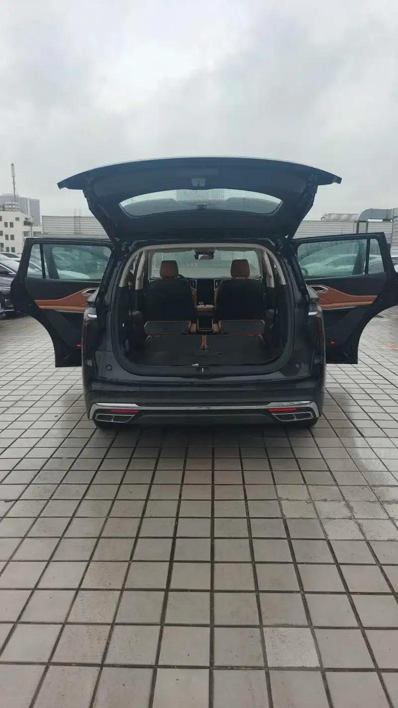 Hongqi HS7 PHEV 2025 2.0T 2 Millionth Unit Commemorative Edition 6-Seater — миниатюра 9