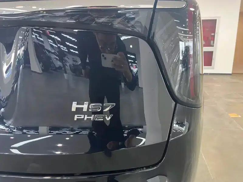 Hongqi HS7 PHEV 2024 2.0T AWD Flagship Edition 6-seater — миниатюра 17