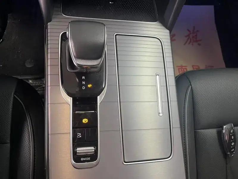 Hongqi HS7 PHEV 2024 2.0T AWD Flagship Edition 6-seater — миниатюра 23