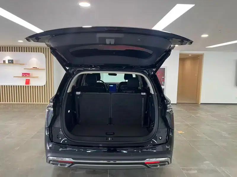 Hongqi HS7 PHEV 2024 2.0T AWD Flagship Edition 6-seater — миниатюра 31