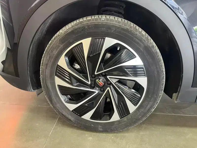 Hongqi HS7 PHEV 2024 2.0T AWD Flagship Edition 6-seater — миниатюра 9