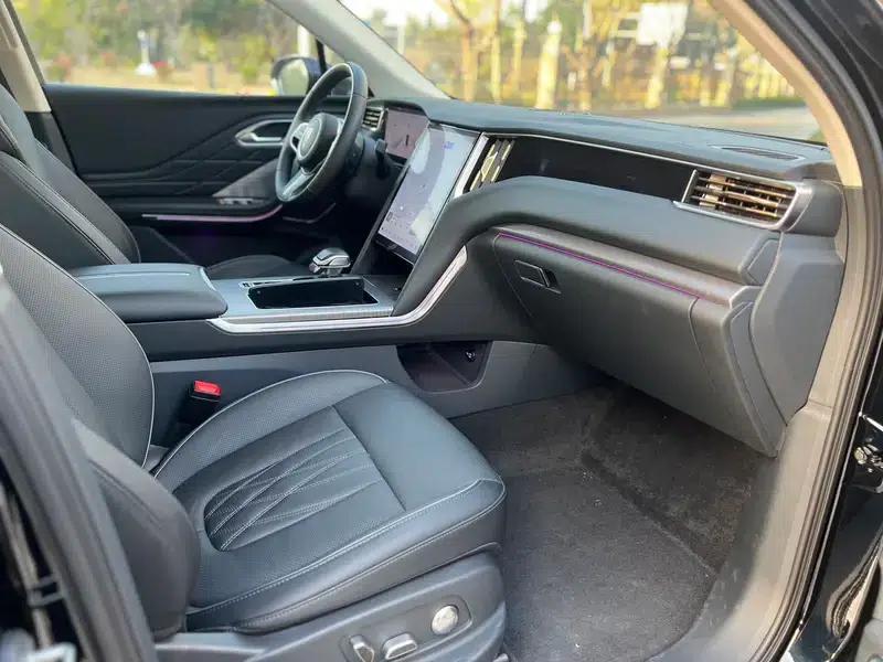 Hongqi HS7 PHEV 2024 2.0T AWD Flagship Edition 6-seater — миниатюра 5