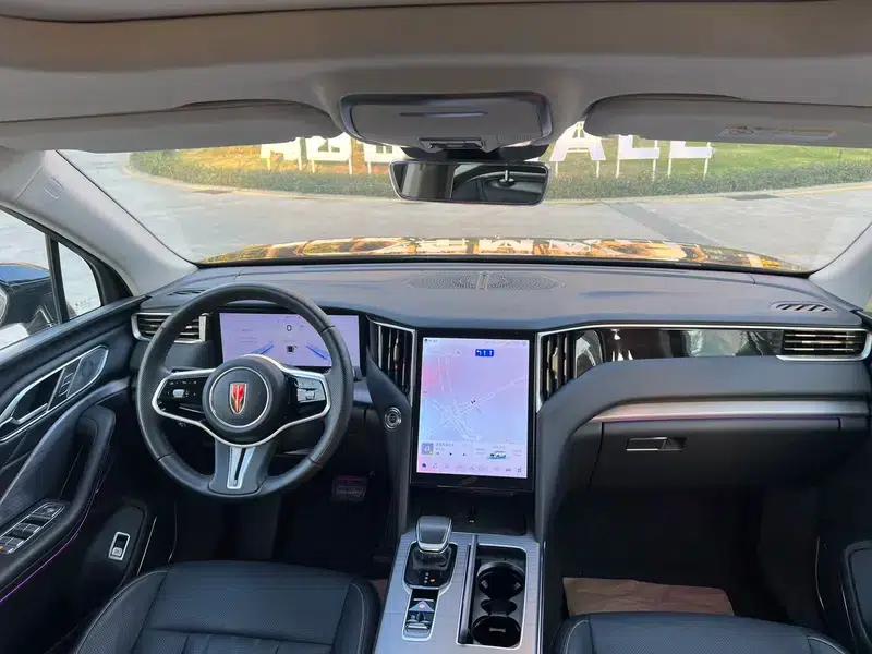 Hongqi HS7 PHEV 2024 2.0T AWD Flagship Edition 6-seater — миниатюра 6