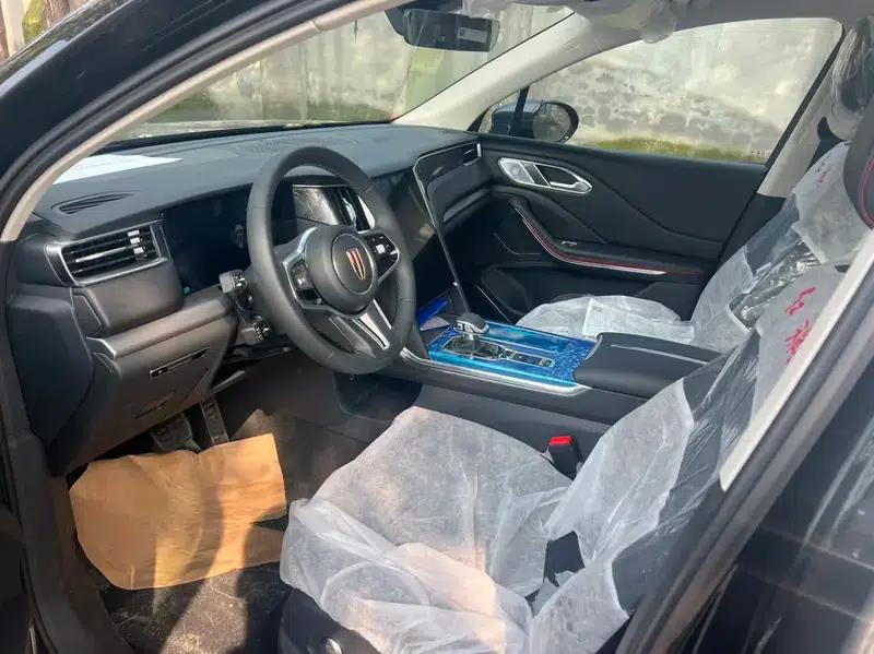 Hongqi HS7 PHEV 2025 Facelift 2.0T Two-Wheel Drive Flagship Edition 7-Seater — миниатюра 7