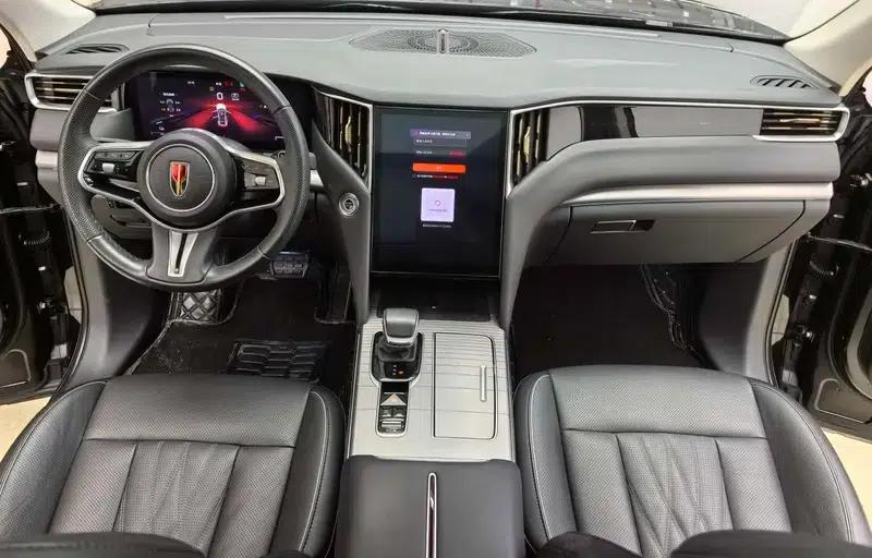 Hongqi HS7 PHEV 2024 2.0T AWD Flagship Edition 6-seater — миниатюра 8