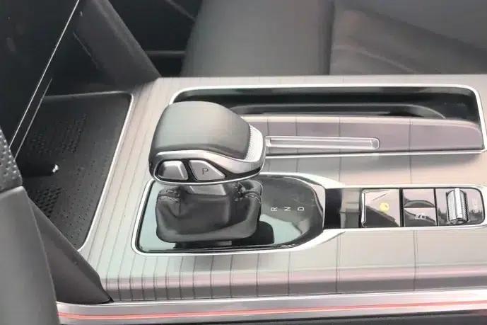 Hongqi HS7 PHEV 2024 2.0T AWD Flagship Edition 6-seater — миниатюра 6