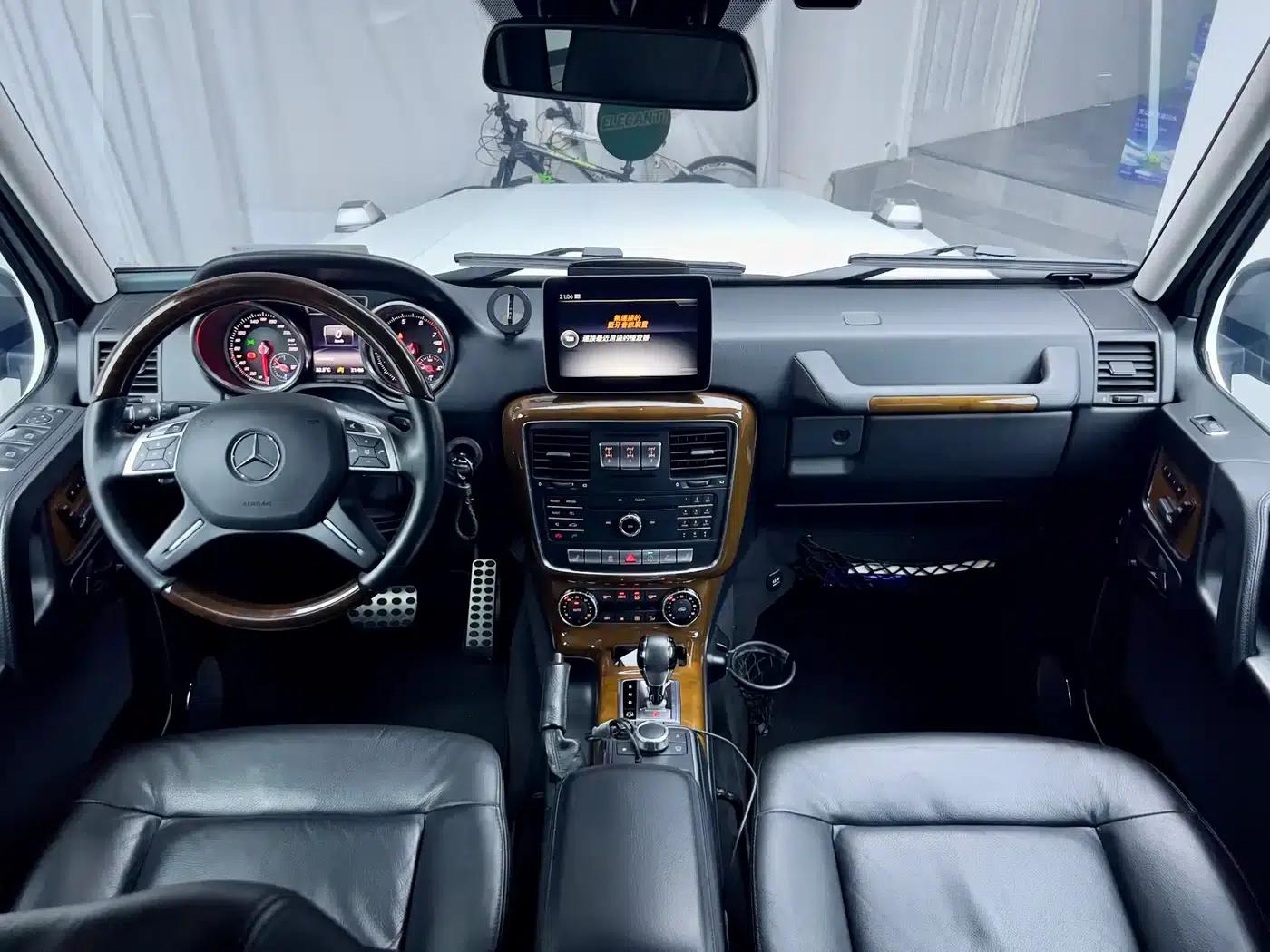 2017 Mercedes-Benz G-Class G 500 — миниатюра 9