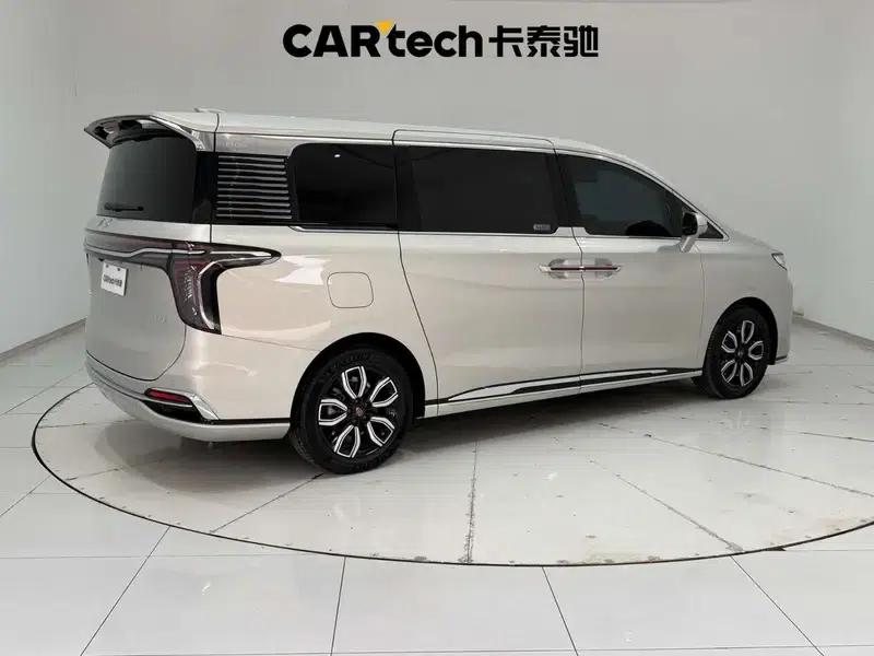 Hongqi HQ9 2023 2.0T Automatic 4WD 7-Seater Factory Customized Edition — миниатюра 11