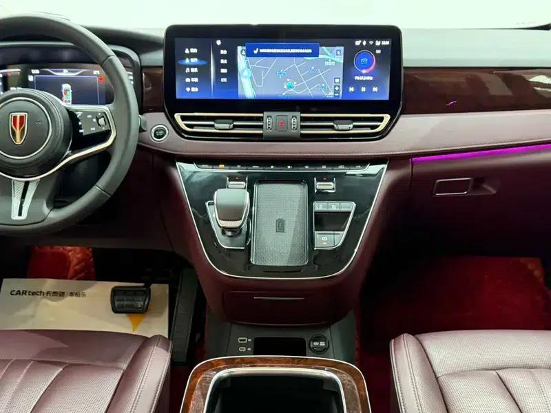 Hongqi HQ9 2023 2.0T Automatic 4WD 7-Seater Factory Customized Edition — миниатюра 12