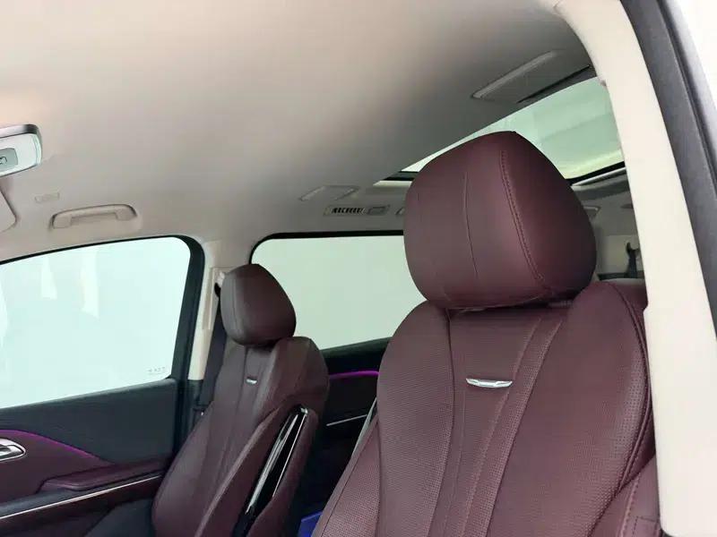 Hongqi HQ9 2023 2.0T Automatic 4WD 7-Seater Factory Customized Edition — миниатюра 22
