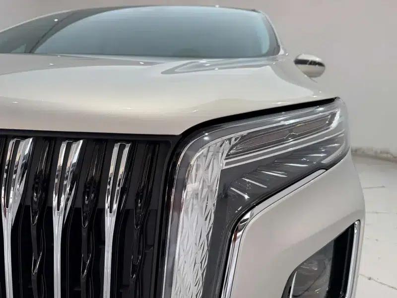 Hongqi HQ9 2023 2.0T Automatic 4WD 7-Seater Factory Customized Edition — миниатюра 10