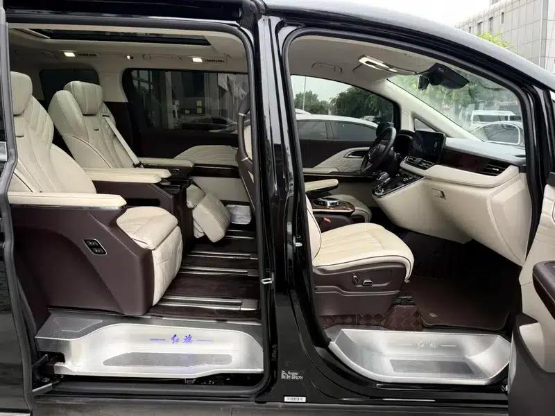 Hongqi HQ9 2022 Intelligent Flagship Edition — миниатюра 31