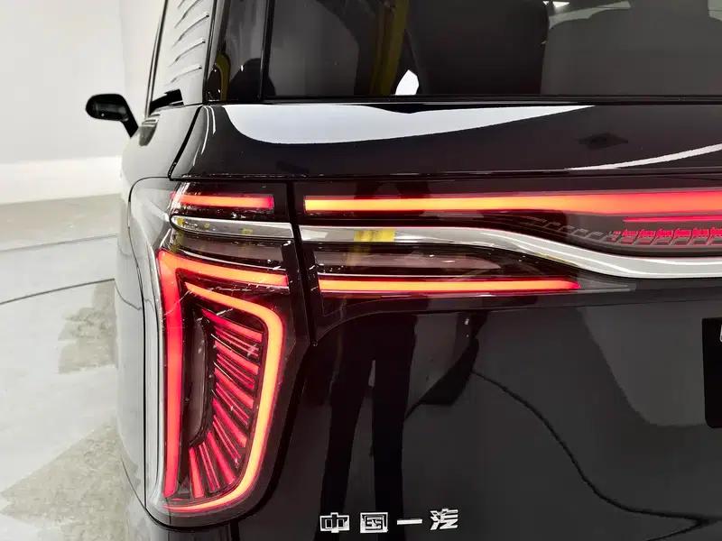 Hongqi HQ9 2022 Intelligent Flagship Edition — миниатюра 13