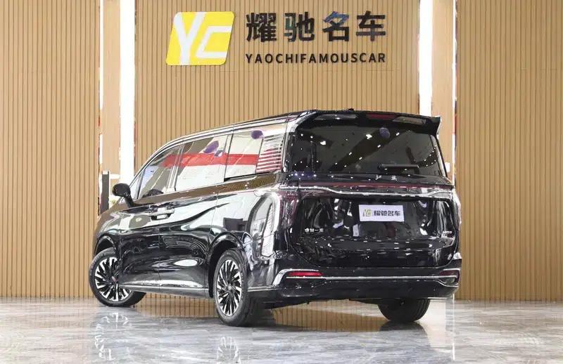 Hongqi HQ9 2024 Luxury Edition — миниатюра 4