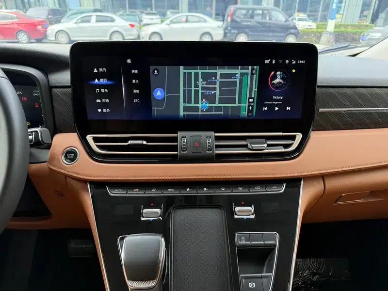 Hongqi HQ9 2022 Intelligent Flagship Edition — миниатюра 16