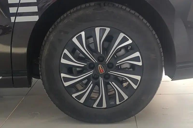 Hongqi HQ9 2024 Luxury Edition — миниатюра 7