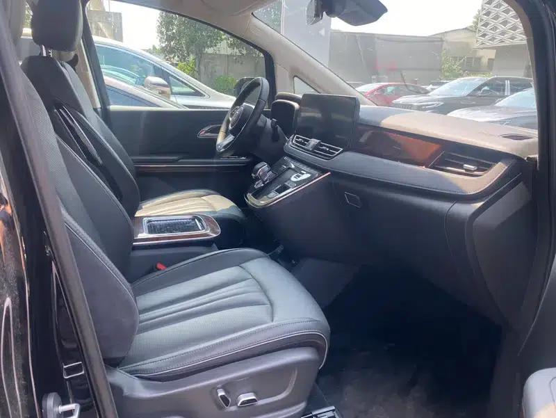 Hongqi HQ9 2022 Intelligent Flagship Edition — миниатюра 5