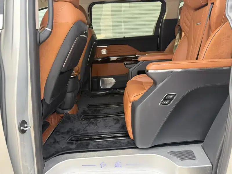 Hongqi HQ9 2022 Intelligent Flagship Edition — миниатюра 14