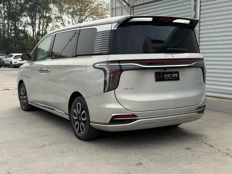 Hongqi HQ9 2022 Intelligent Flagship Edition — миниатюра 4