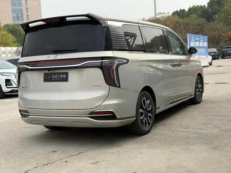 Hongqi HQ9 2022 Intelligent Flagship Edition — миниатюра 6