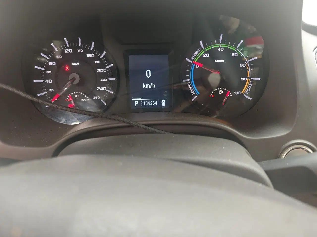 Roewe e950 2017 50T Hybrid Connected Executive Edition — миниатюра 12
